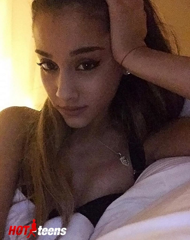 Ariana Grande pretty face