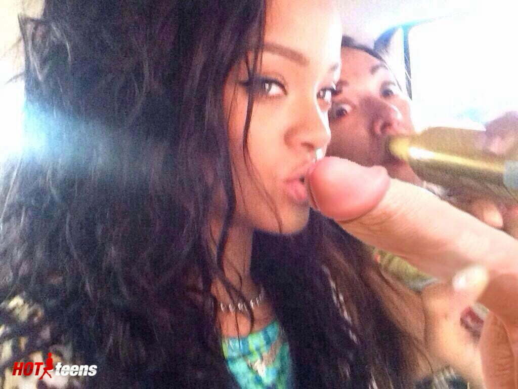 Rihanna blowjob dildo