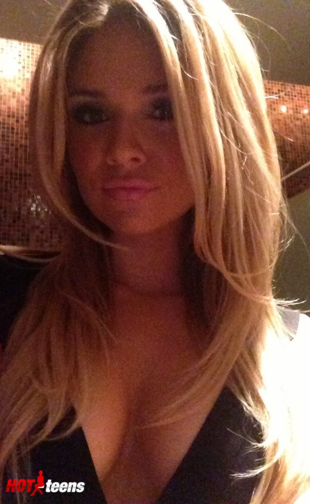kate upton cleavage