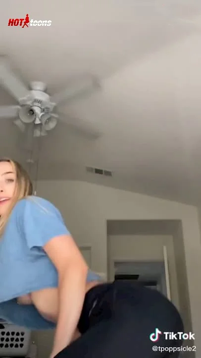 Dancing TikTokker nip slip accident