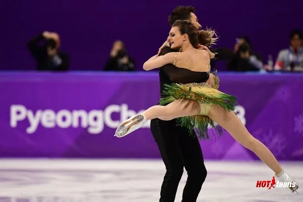 Gabriella Papadaki underwear flash in the Olympics