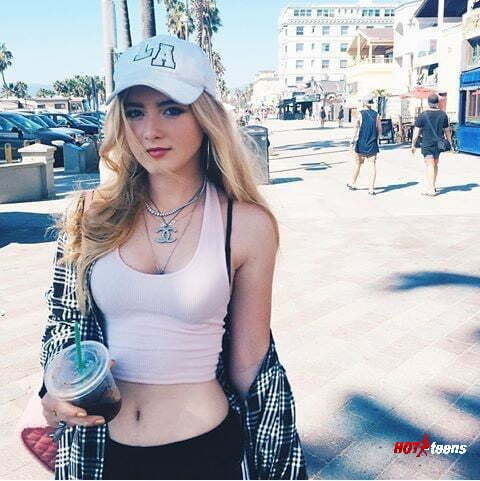 Hot photo of Kathryn Newton in Los Angeles